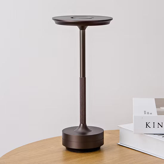Kaasaskantav juhtmevaba laadimislamp ELVA