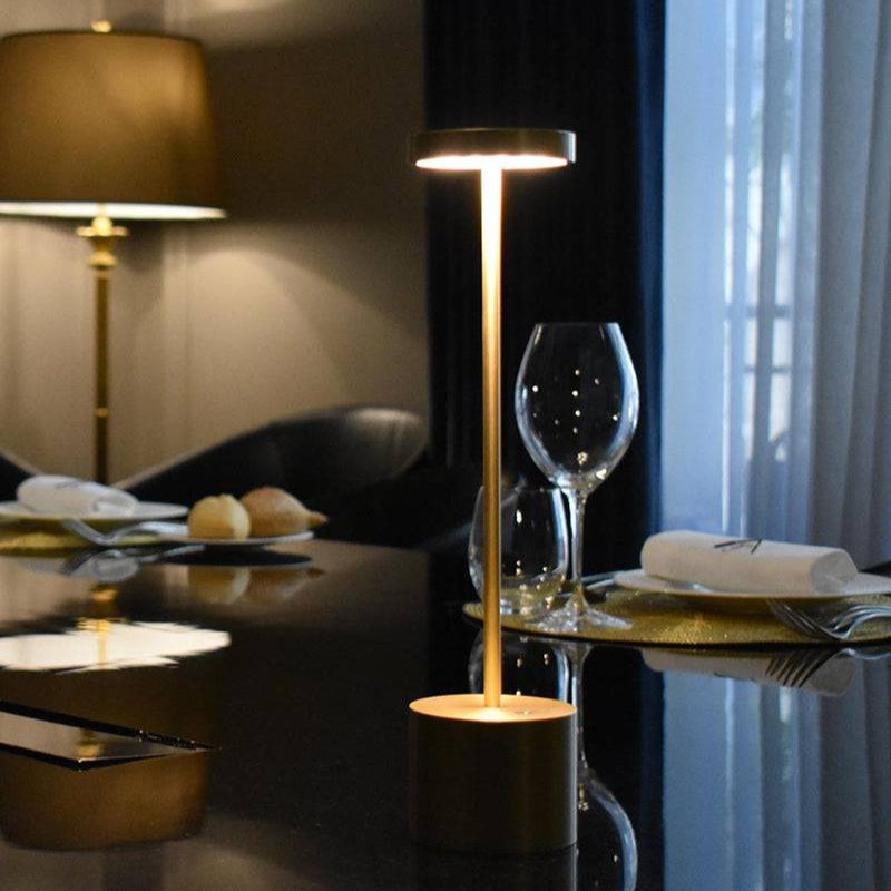 Kaasaskantav juhtmevaba laadimislamp Iris